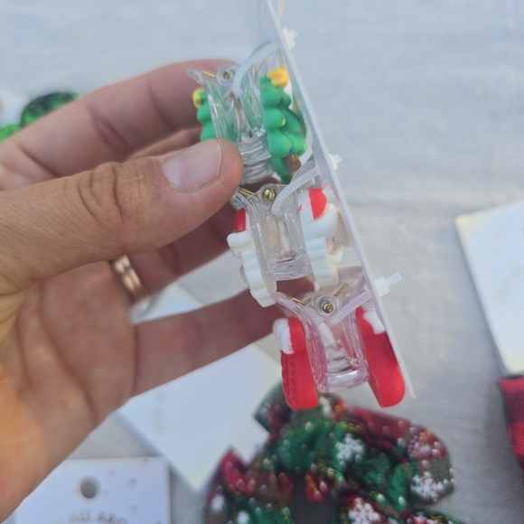 Wondershop Christmas Hair Accessories Santa Tree Scrunchie Lot Earrings Socks - Picture 6 of 9